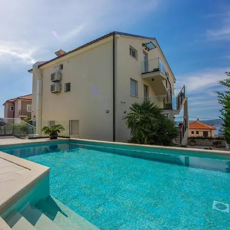 Apartment Ferienwohnung Fuer 4 Personen Ca 50 Qm In Crikvenica, Kvarner Bucht Und Umgebung