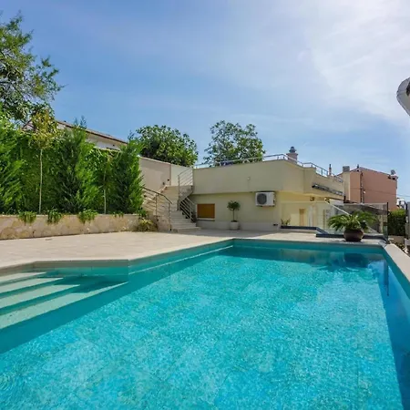 Apartment Ferienwohnung Fuer 4 Personen Ca 50 Qm In Crikvenica, Kvarner Bucht Und Umgebung *